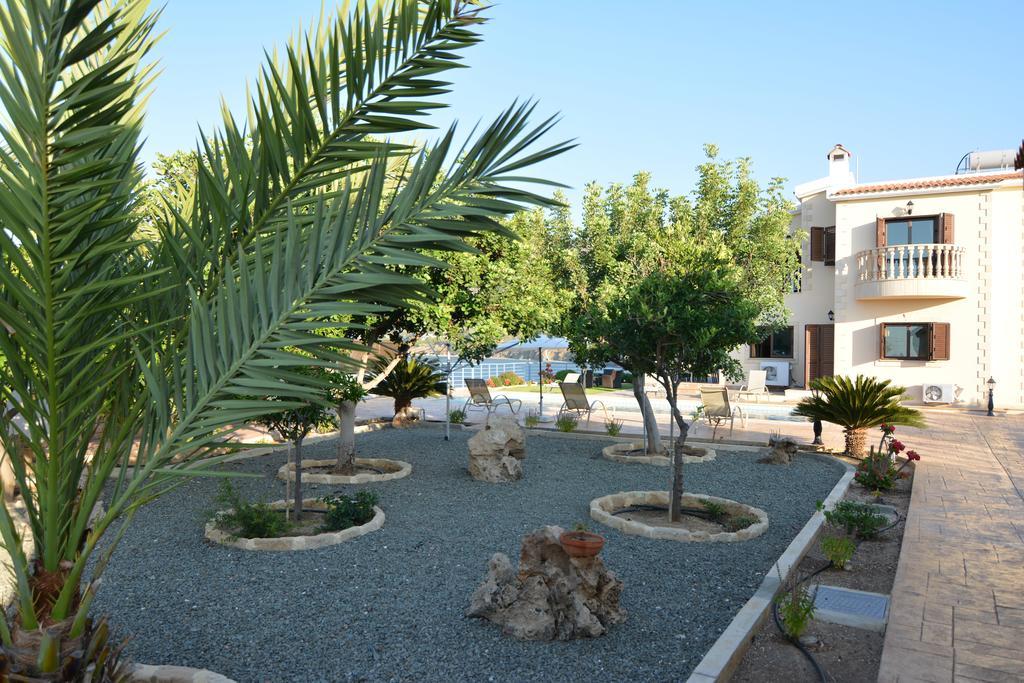 Kalli Villa Pomos Pokoj fotografie