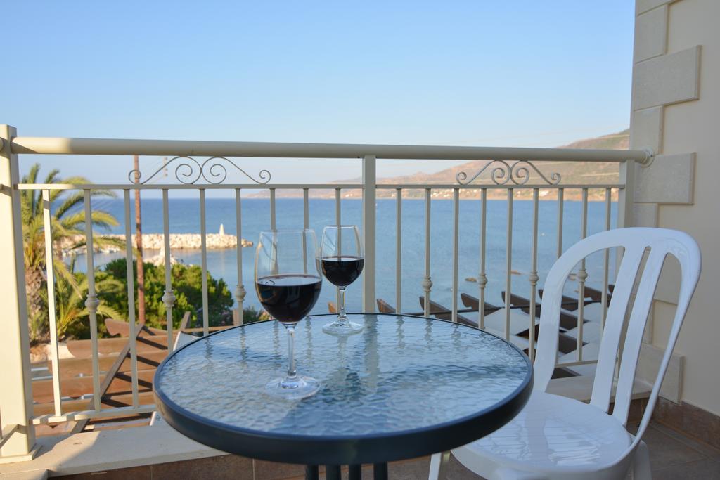 Kalli Villa Pomos Pokoj fotografie